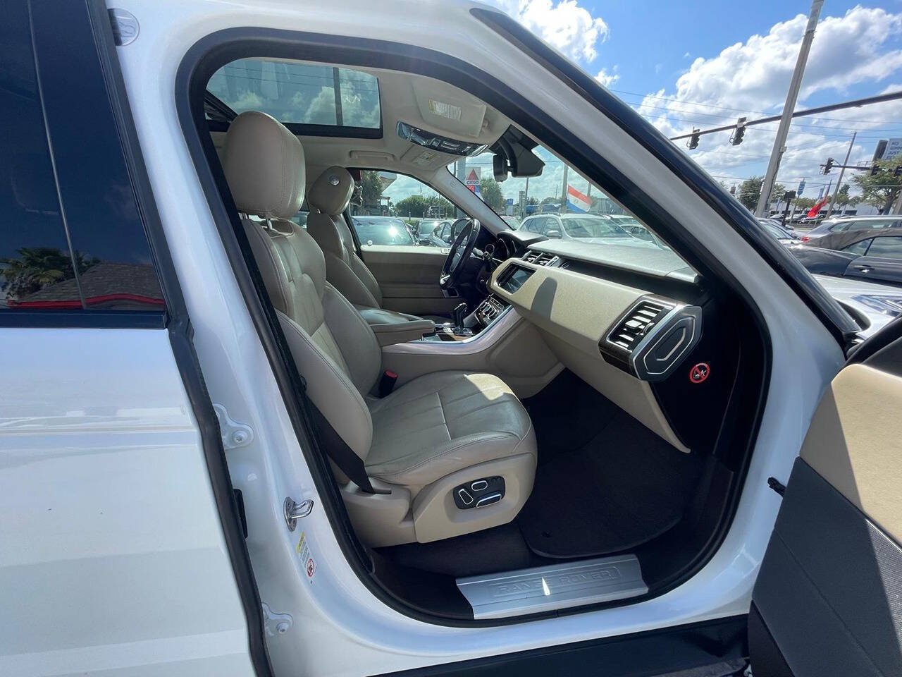 Used 2014 Land Rover Range Rover Sport HSE AWD/4WD image 15