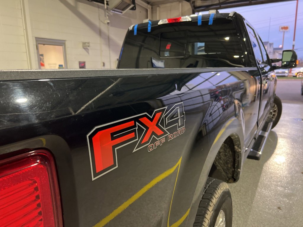Used 2020 Ford F350 XLT w/ XLT Premium Package image 14