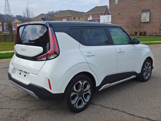 Used 2025 Kia Soul EX image 4