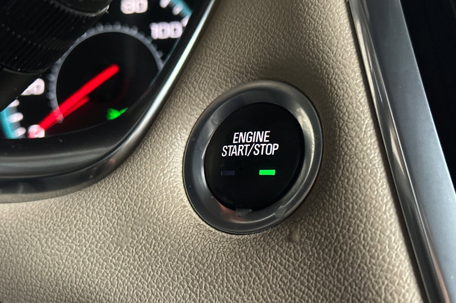 Certified 2022 Chevrolet Traverse LS image 29