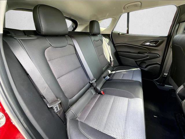 Certified 2025 Chevrolet Trax LT w/ Driver Confidence Package image 29