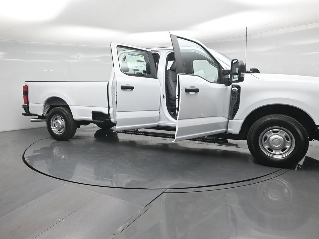 New 2026 Ford F250 XL w/ 360-Degree Camera Package RWD image 27