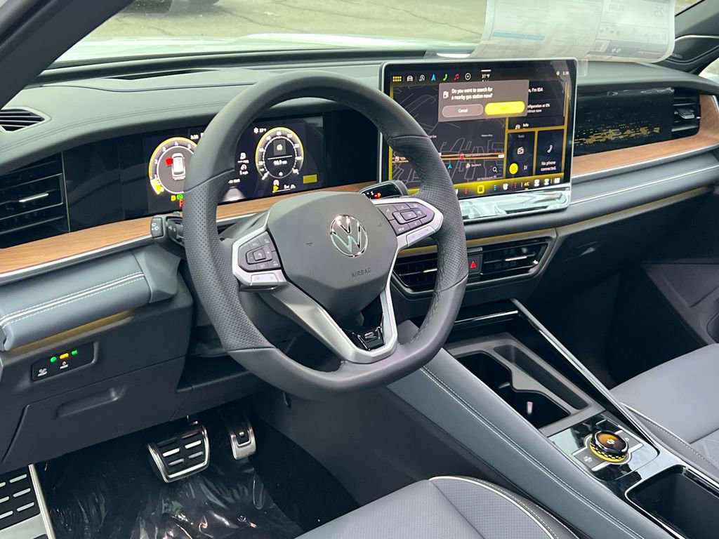New 2026 Volkswagen Tiguan SEL R-Line image 21