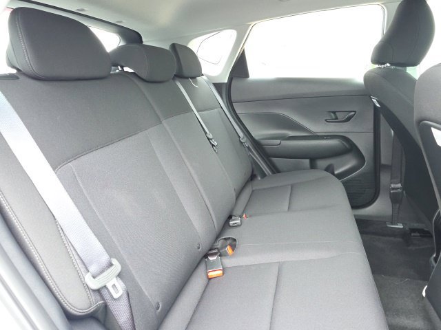 New 2027 Hyundai Kona SE FWD image 7
