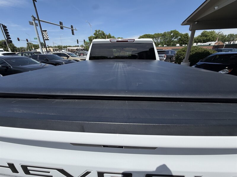 Used 2019 Chevrolet Silverado 1500 Custom Trail Boss w/ Custom Convenience Package AWD/4WD image 17