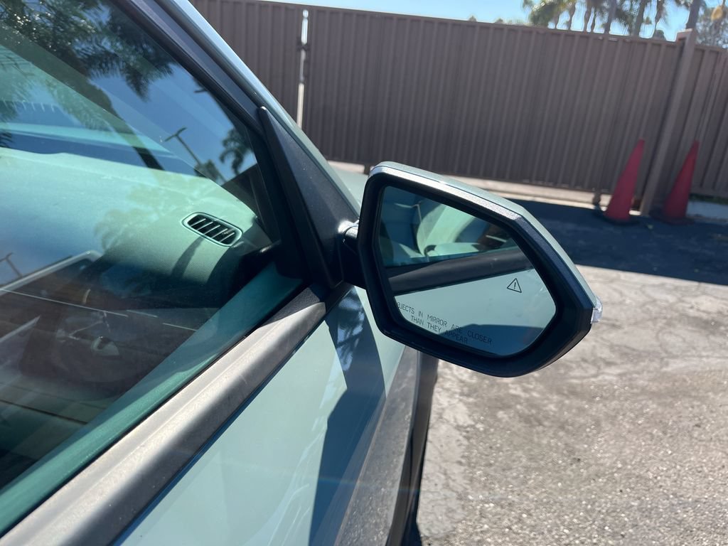 Used 2025 Hyundai Kona SEL AWD/4WD image 40