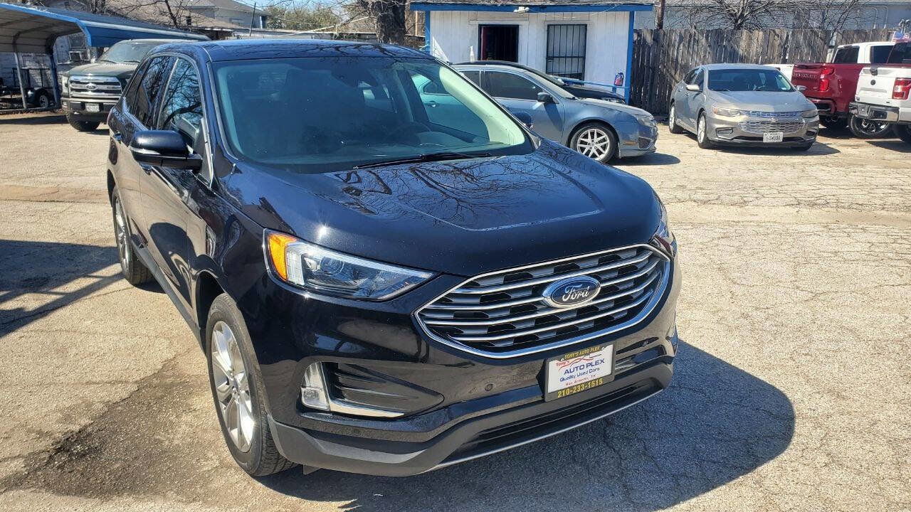 Used 2022 Ford Edge Titanium AWD/4WD image 1