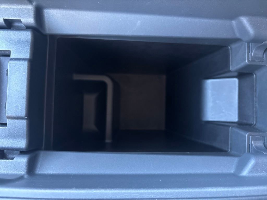 Used 2025 Nissan Rogue SV image 24