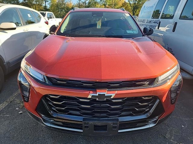Used 2024 Chevrolet Trax ACTIV w/ Sunroof Package image 6