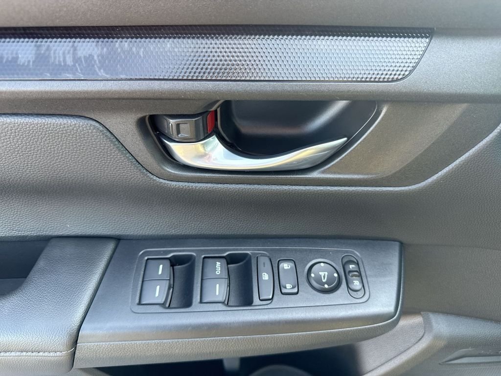 Used 2025 Honda CR-V LX image 58