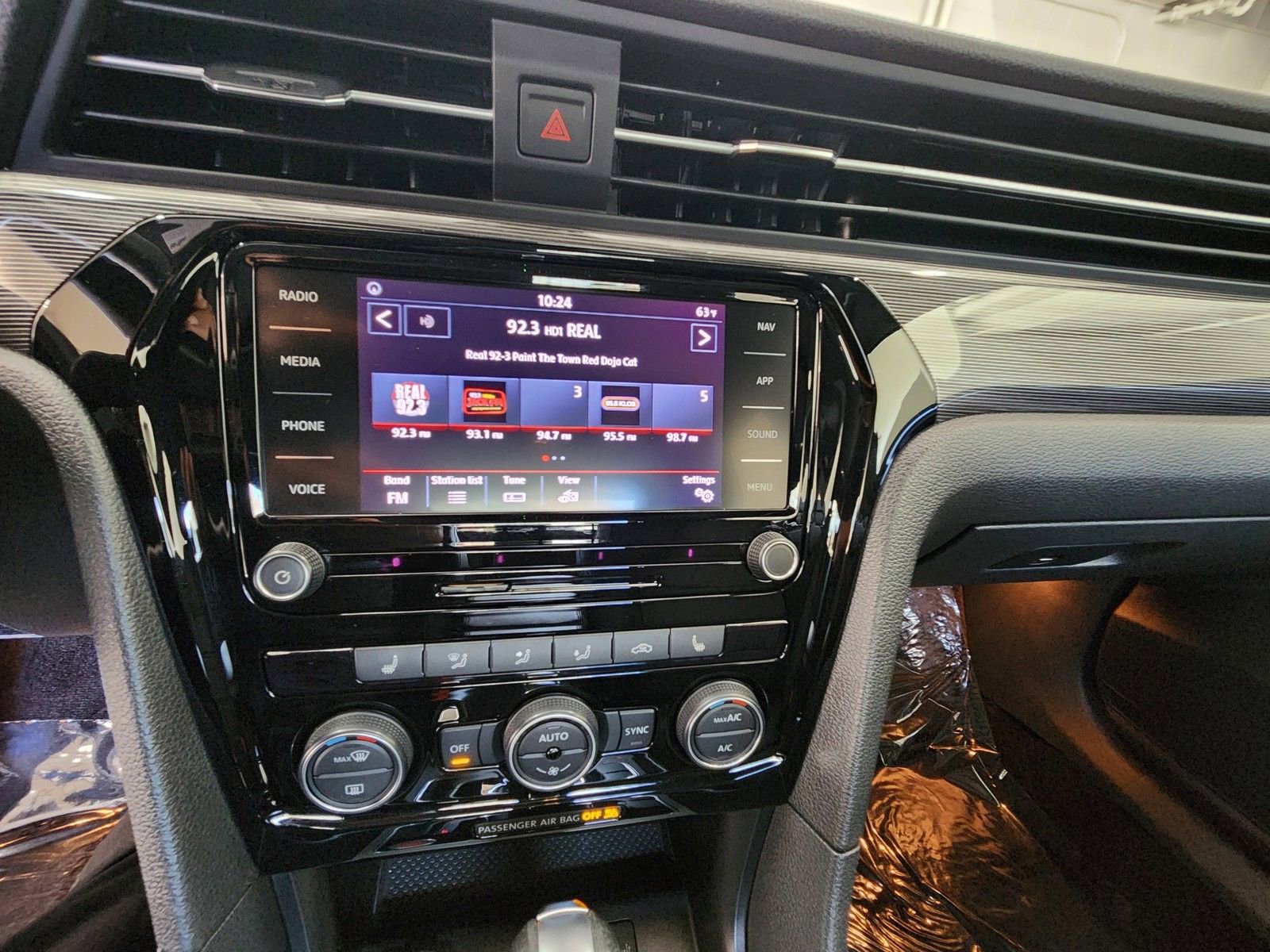 Used 2021 Volkswagen Passat 2.0T R-Line FWD image 43