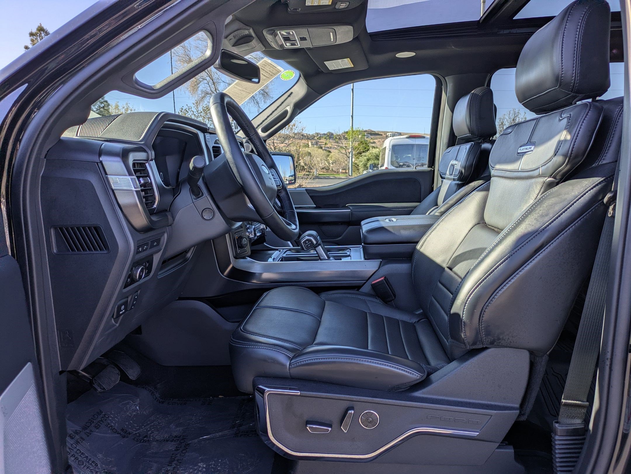 Used 2024 Ford F150 Platinum w/ Equipment Group 702A High image 15