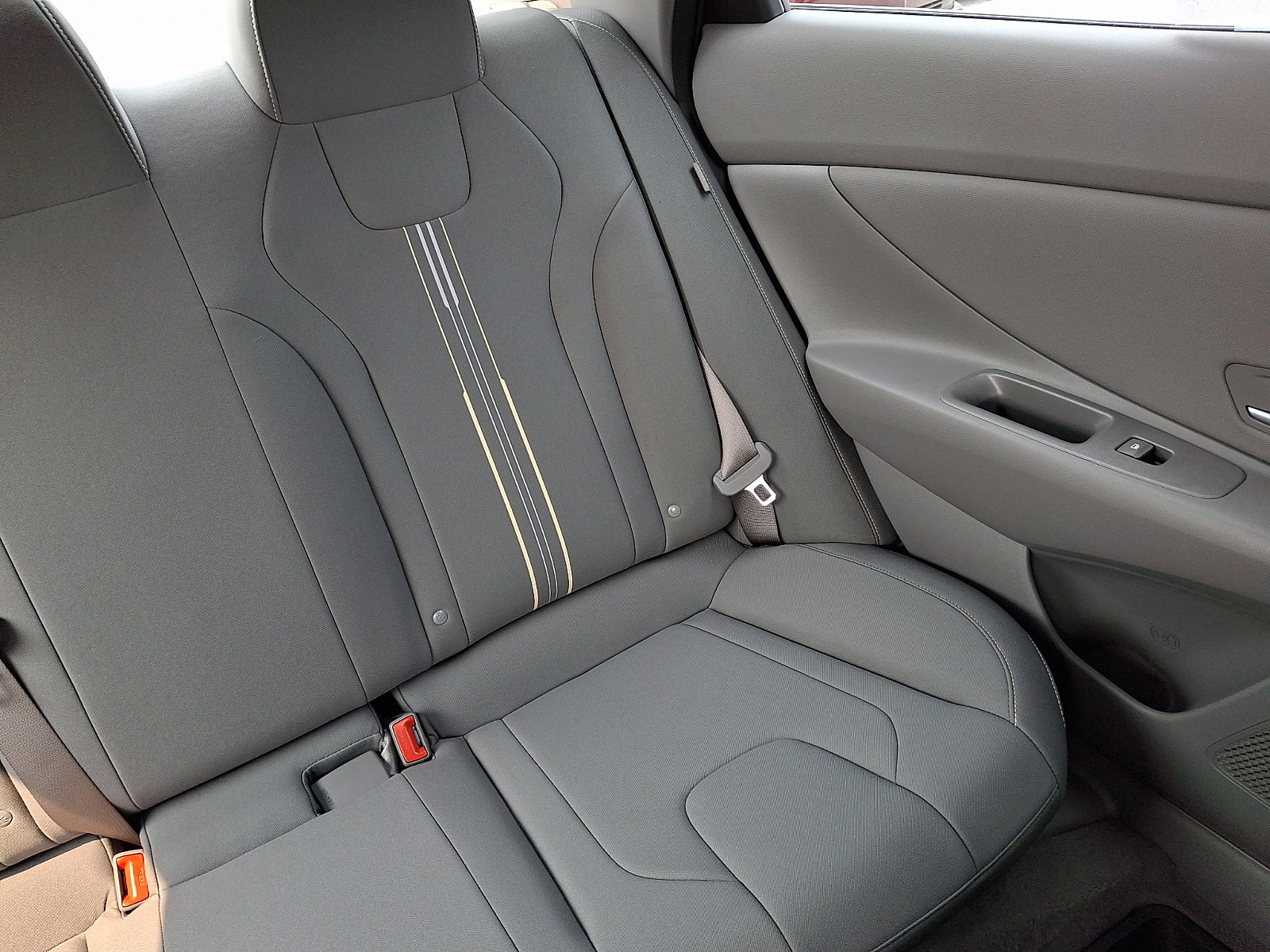 Certified 2025 Hyundai Elantra Sport FWD image 20