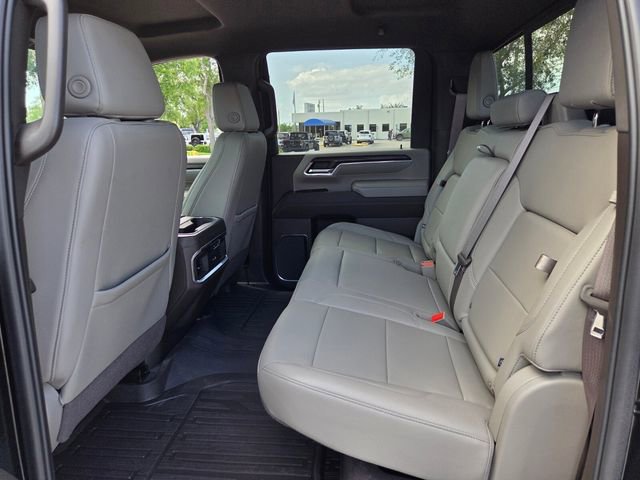 Used 2024 GMC Sierra 2500 SLT w/ SLT Premium Package AWD/4WD image 16