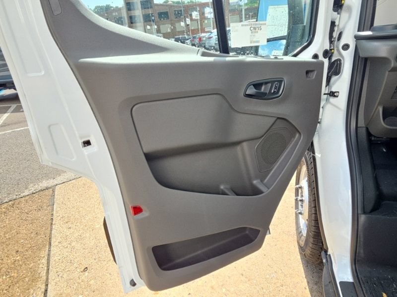 New 2026 Ford Transit 250 148 Medium Roof Extended AWD image 17