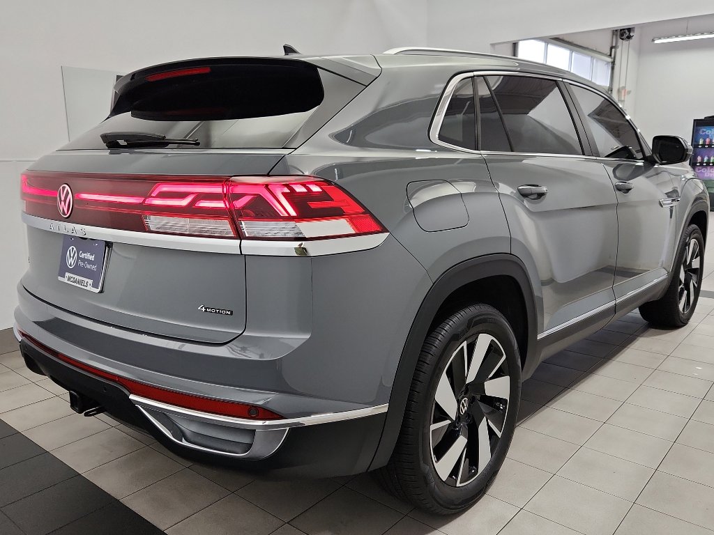 Certified 2025 Volkswagen Atlas Cross Sport SEL image 4