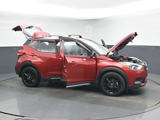 Used 2020 Nissan Kicks SR w/ SR Premium Package image 43