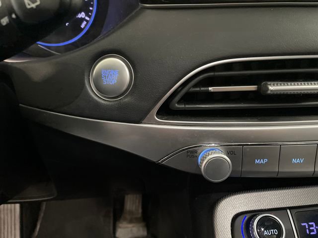 Used 2022 Hyundai Palisade SEL w/ 8P Bench Seat Package image 17