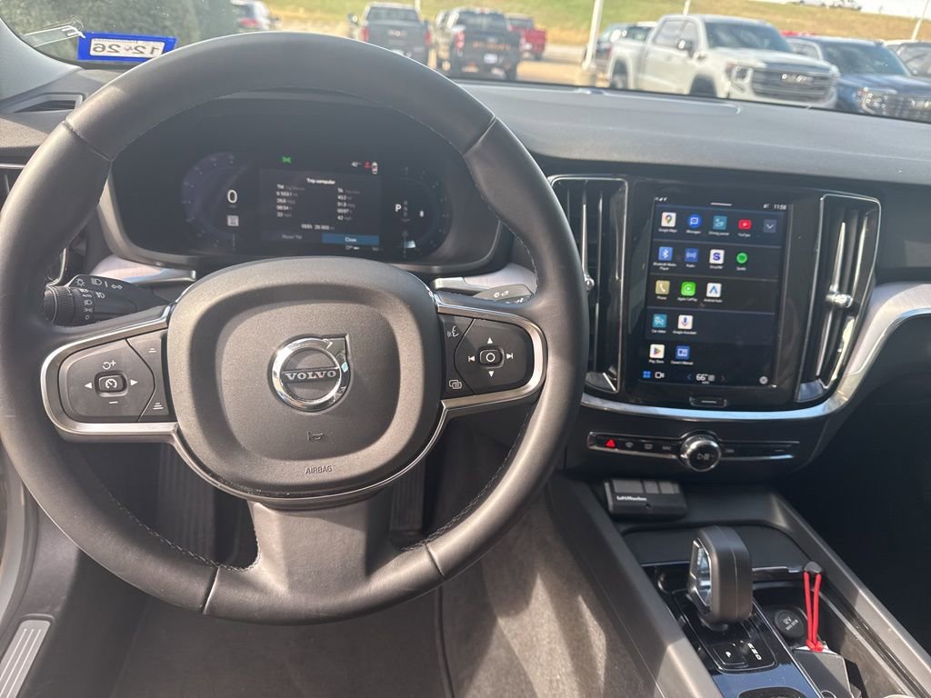 Used 2024 Volvo S60 B5 Core image 11