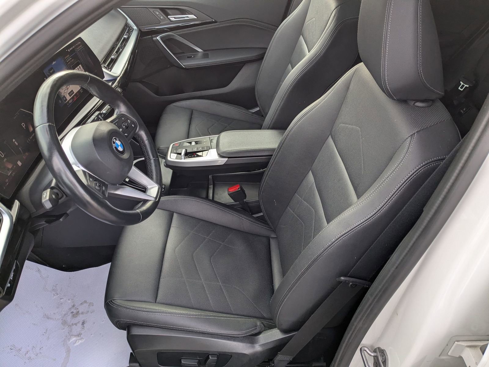 Used 2023 BMW X1 xDrive28i AWD/4WD image 27