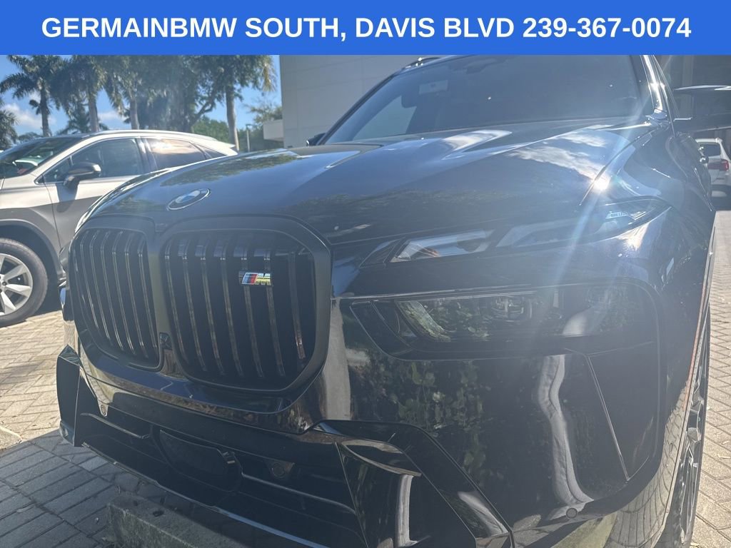 Used 2025 BMW X7 M60i AWD/4WD image 2