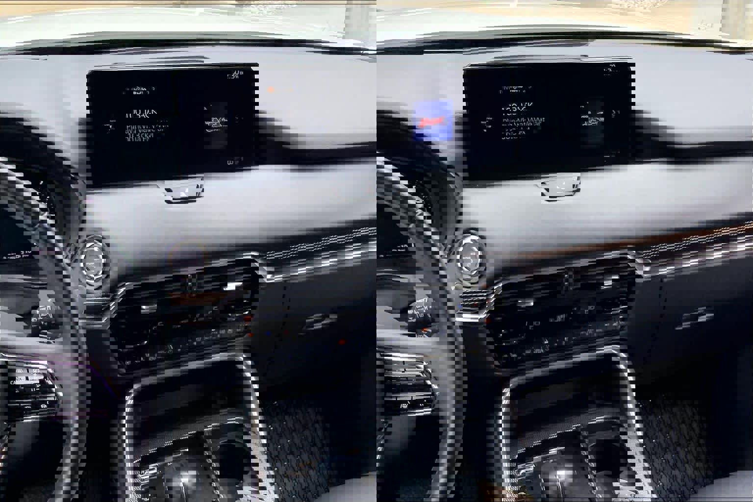 Used 2025 MAZDA CX-70 Plug-In Hybrid w/ Premium Plus AWD/4WD image 7