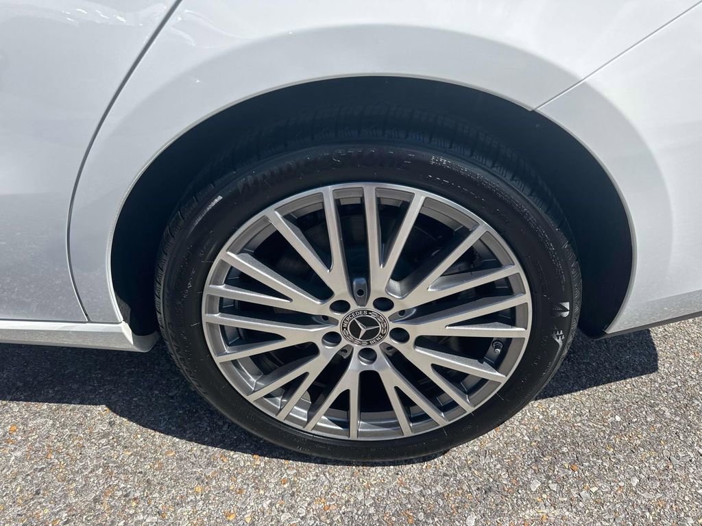 Used 2025 Mercedes-Benz CLA 250 4MATIC image 4