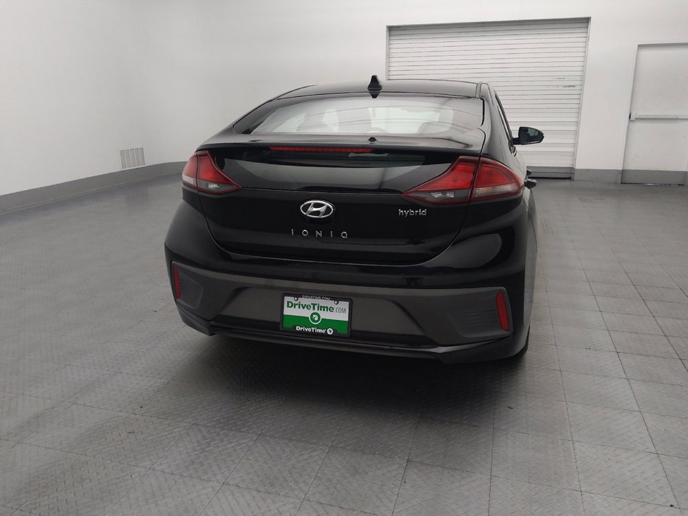 Used 2022 Hyundai Ioniq SE image 7