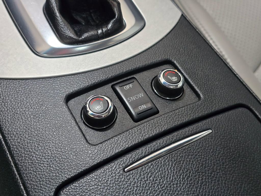Used 2009 INFINITI G37 x Sedan AWD/4WD image 16