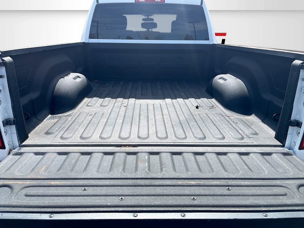 Used 2022 RAM 1500 Classic SLT AWD/4WD image 23