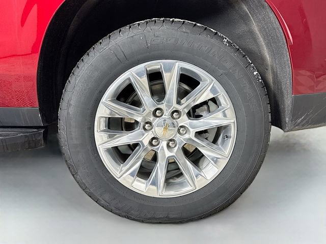 Used 2024 Chevrolet Suburban Premier image 34