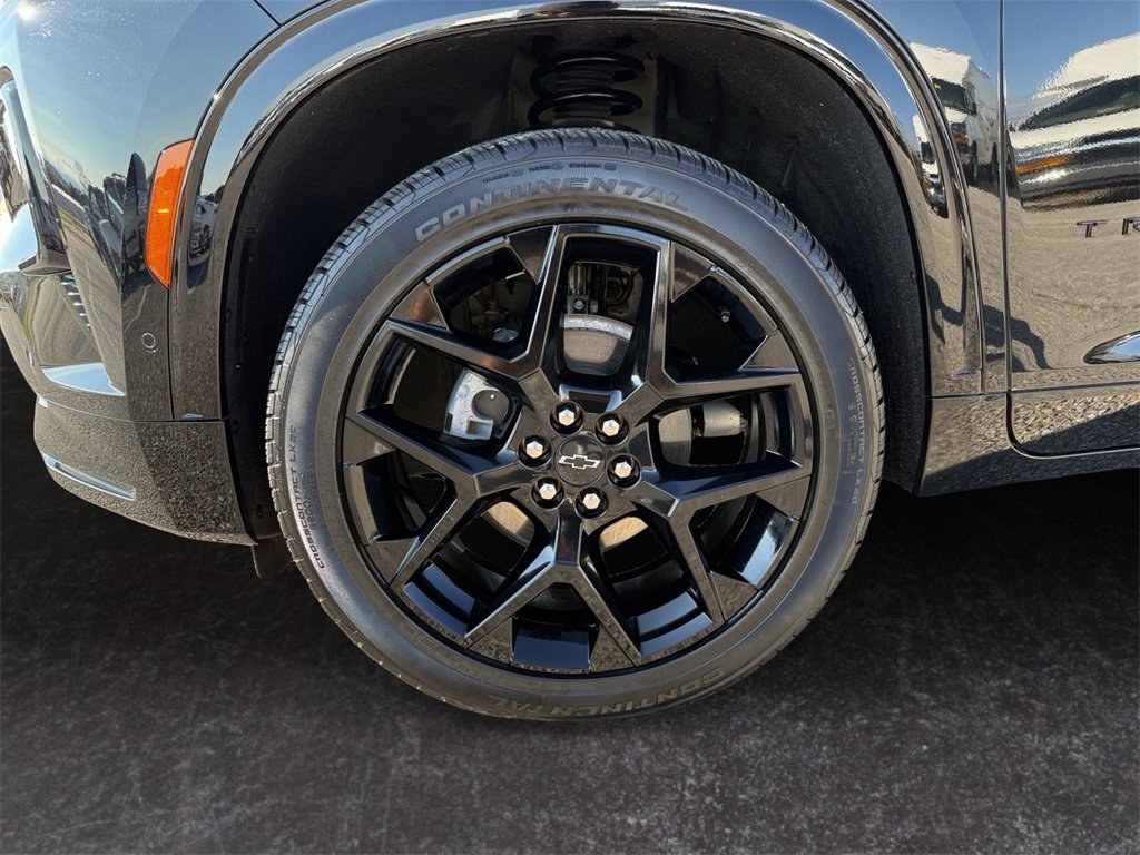Used 2024 Chevrolet Traverse RS w/ LPO, Floor Liner Package image 9