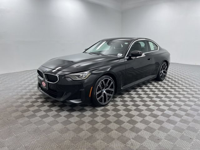 Used 2022 BMW 230i Coupe w/ Premium Package 2 RWD image 3