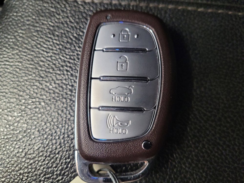 Used 2018 Hyundai Sonata Limited image 32