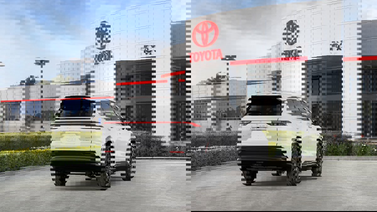 New 2026 Toyota Crown Signia image 9