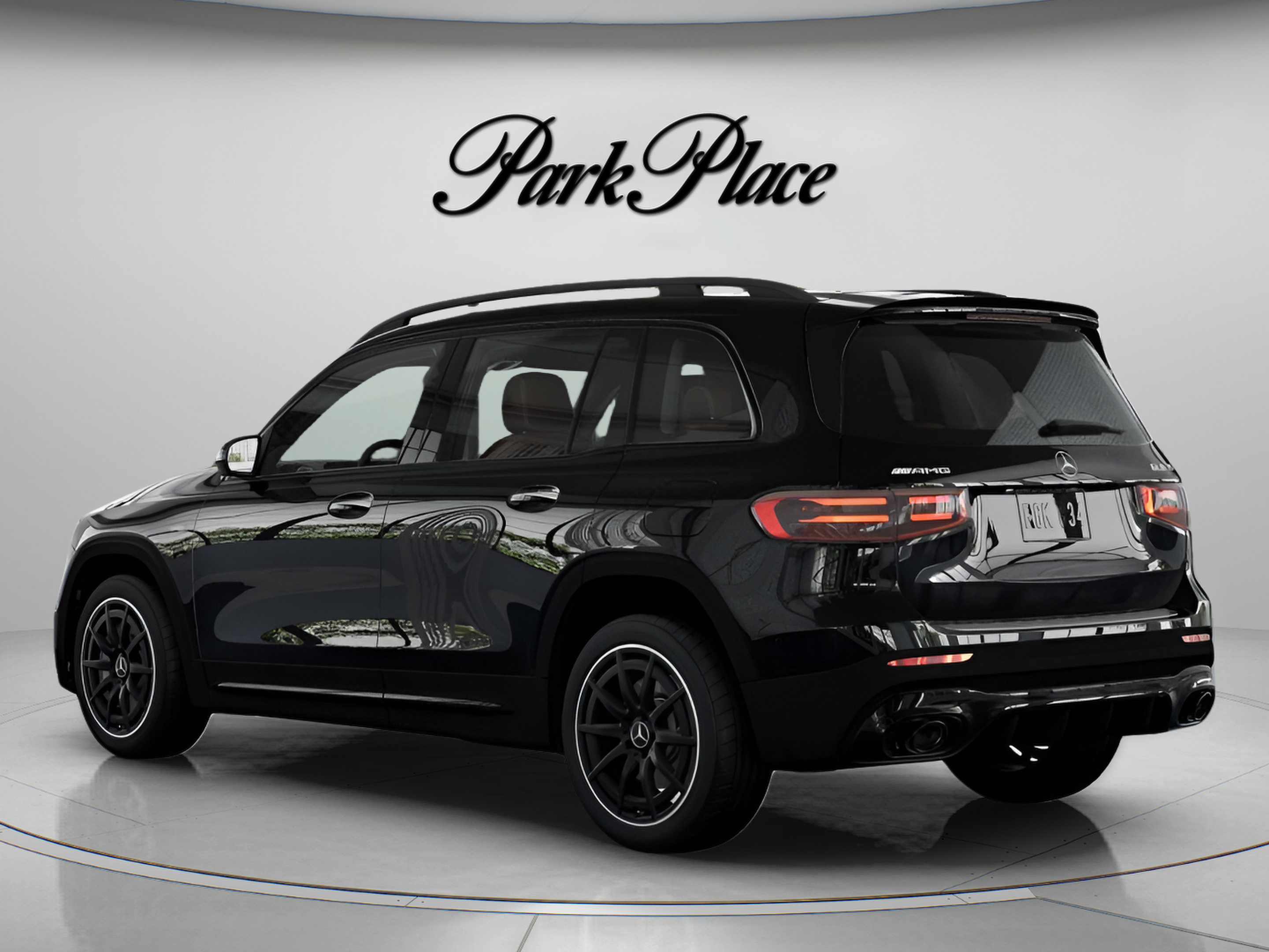 Used 2026 Mercedes-Benz GLB 35 AMG 4MATIC image 13