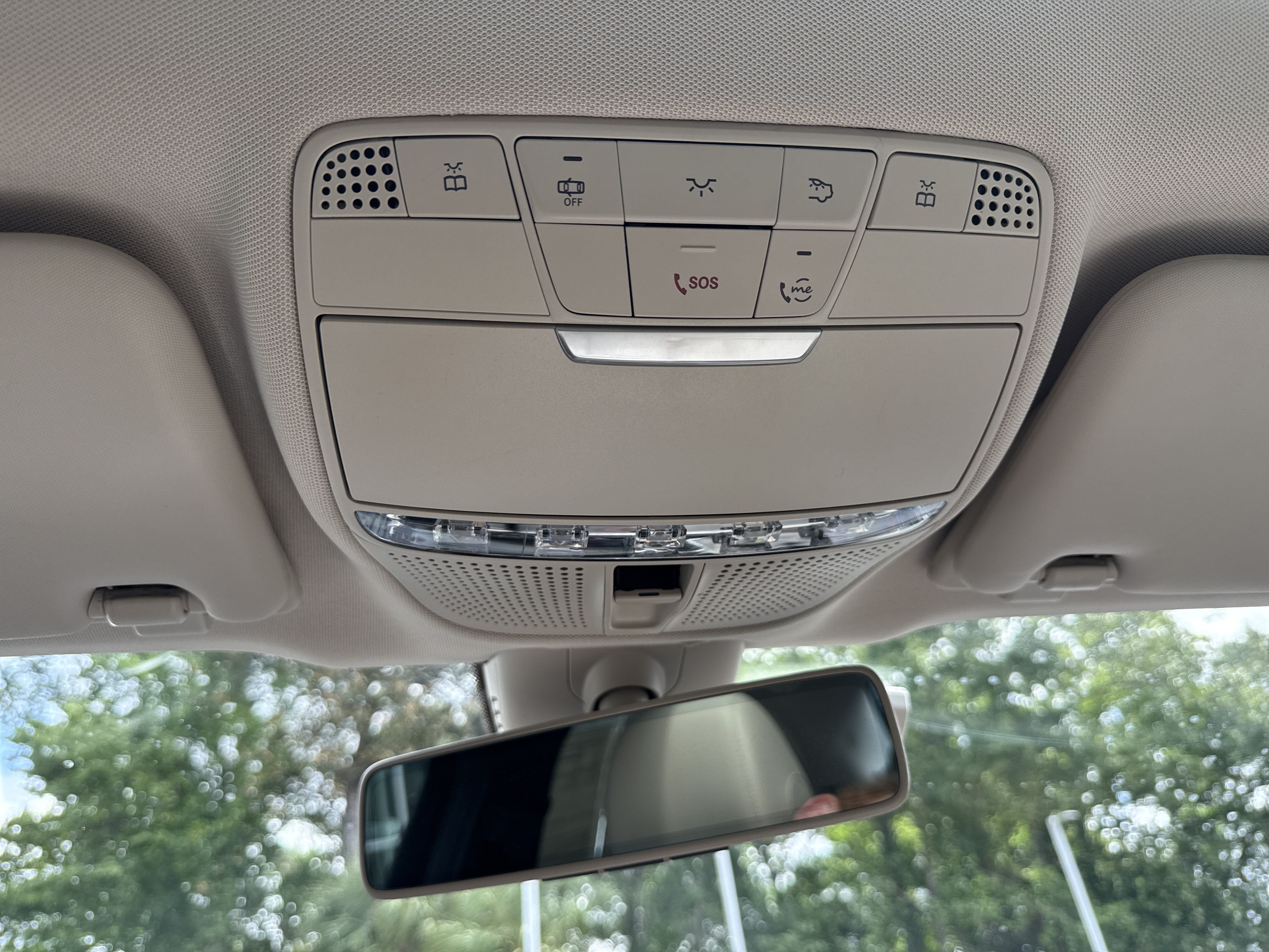 Used 2019 Mercedes-Benz E 300 4MATIC image 22