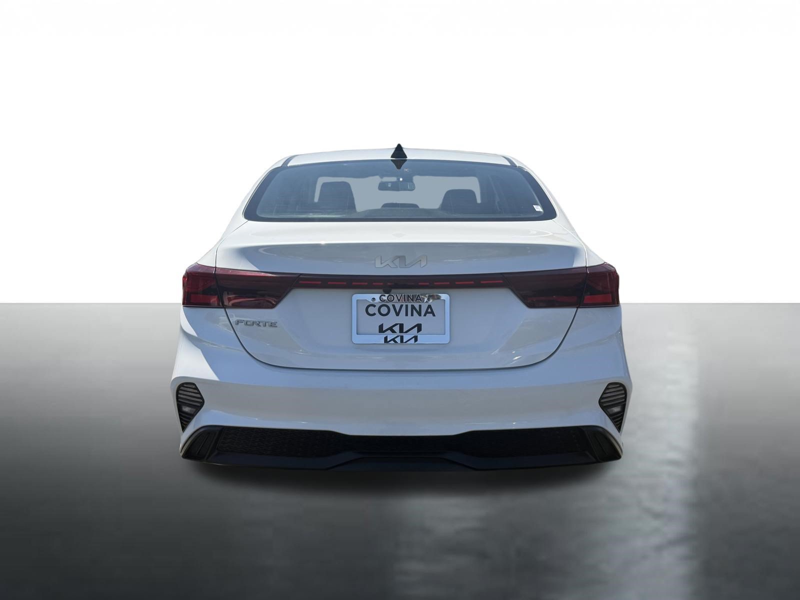 Used 2023 Kia Forte LXS FWD image 7
