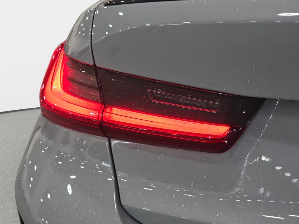 Certified 2024 BMW 330i Sedan w/ M Sport Package RWD image 27