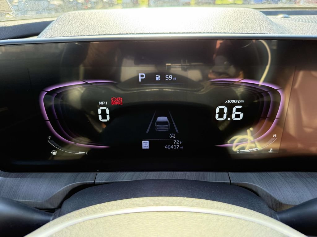 Used 2024 Kia Telluride EX w/ EX Captain's Chair Package AWD/4WD image 26