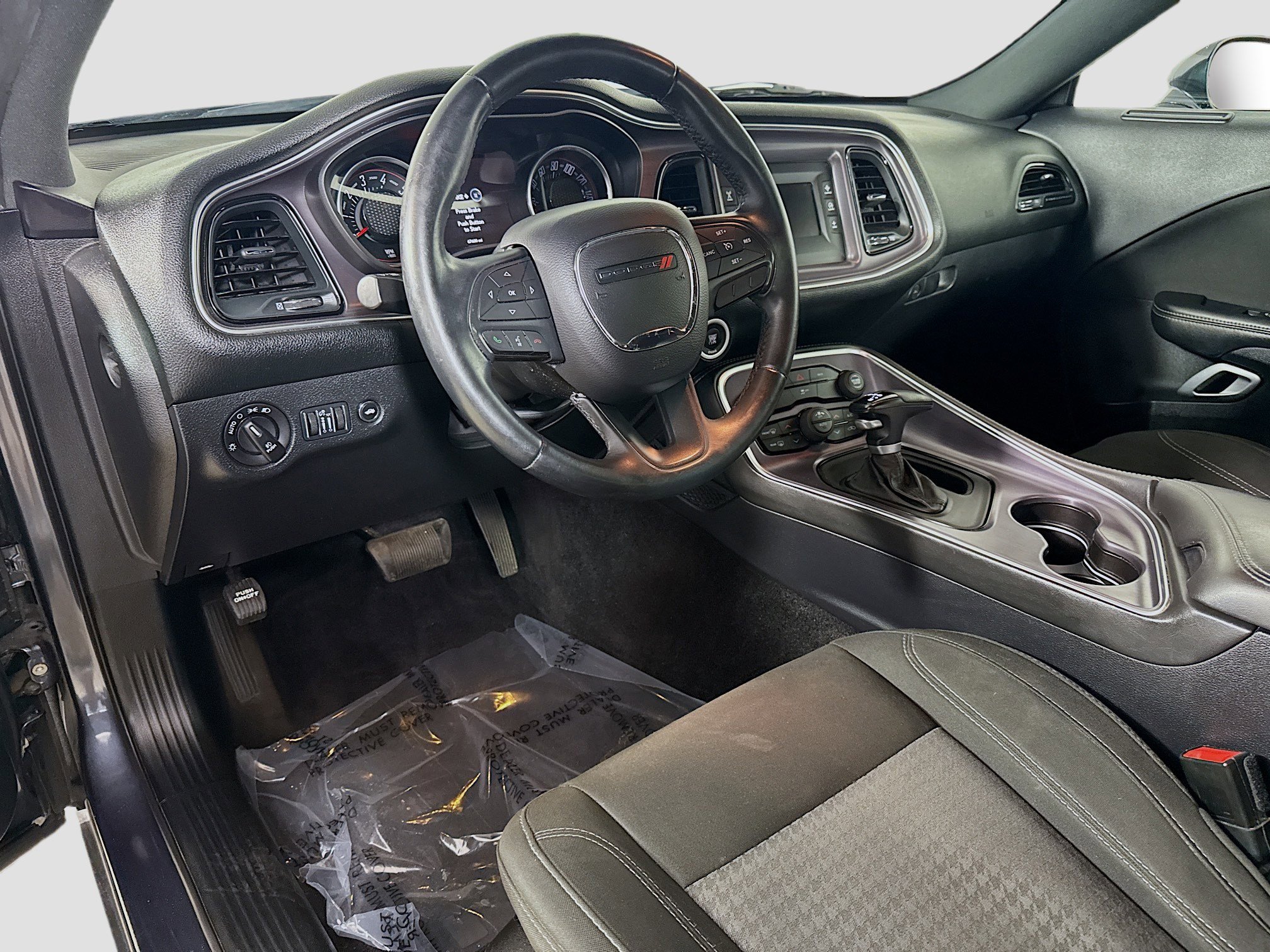 Used 2016 Dodge Challenger SXT image 22