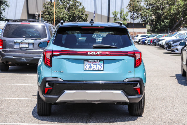 Certified 2024 Kia Seltos S AWD/4WD image 8