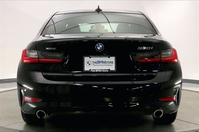 Used 2020 BMW 330i xDrive Sedan w/ Convenience Package image 3