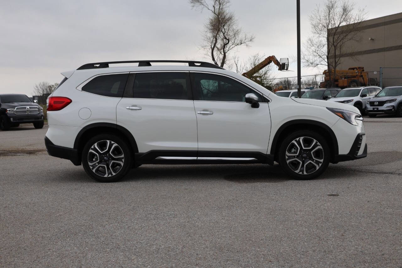 Used 2023 Subaru Ascent Touring image 7