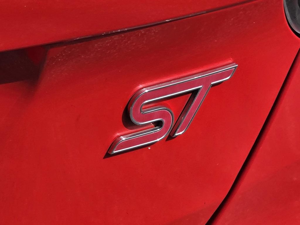 Used 2016 Ford Focus ST FWD image 26