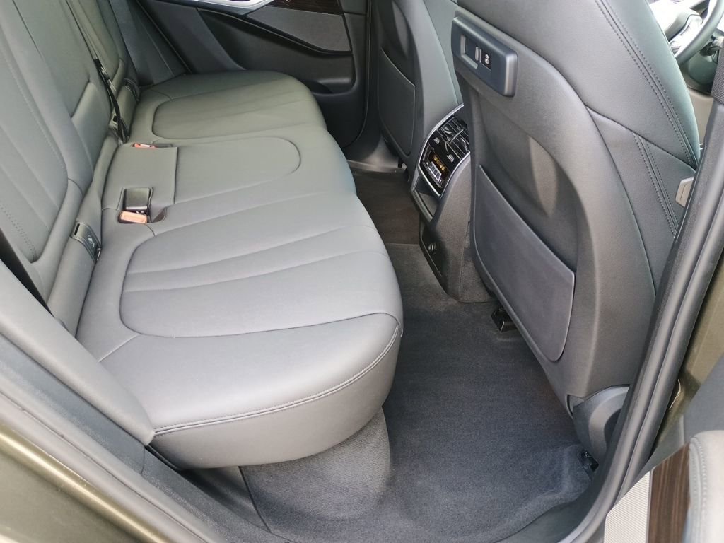 Used 2021 BMW X5 sDrive40i w/ Premium Package RWD image 20