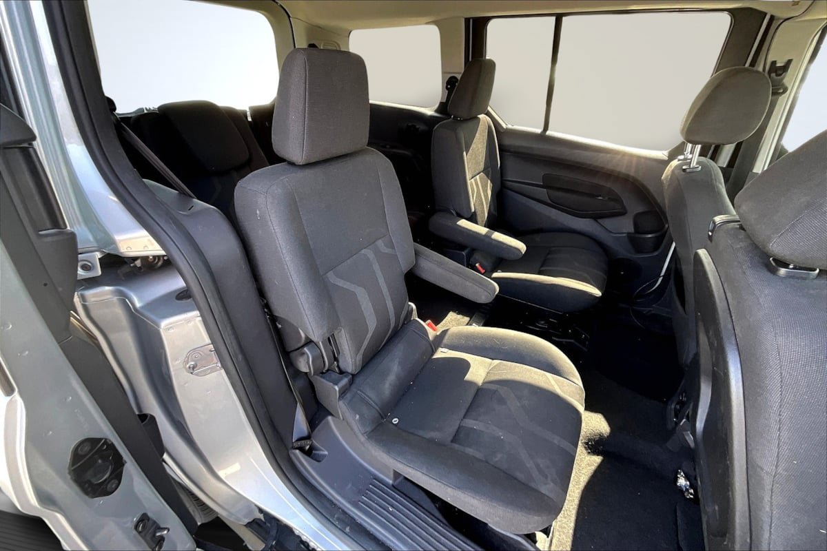Used 2016 Ford Transit Connect XLT FWD image 23