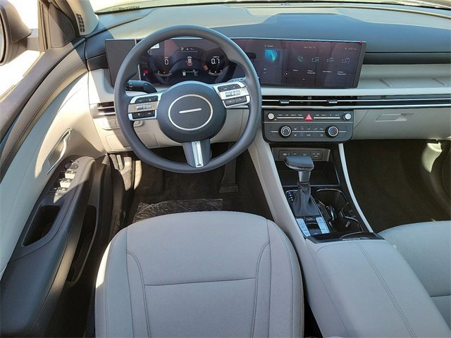 New 2025 Hyundai Tucson SE image 7