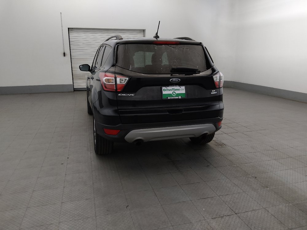 Used 2018 Ford Escape SE w/ SE Sync 3 Package AWD/4WD image 6