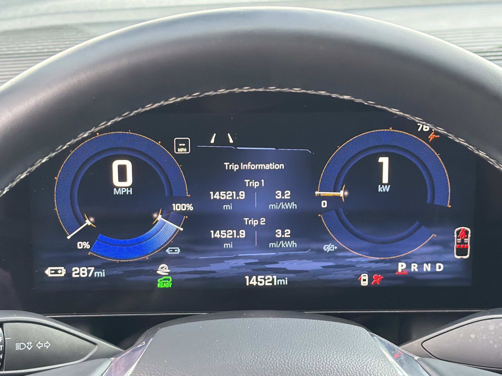 Used 2025 Chevrolet Equinox EV LT w/ Convenience Package FWD image 26